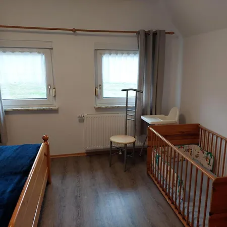 Oberdeck In Fedderwardersiel Mit Garten U Grill